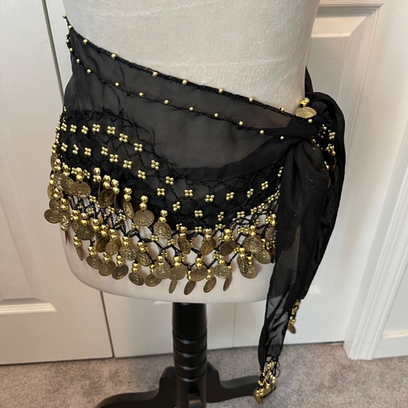 Women’s scarf with coins - Picture 8 of 9